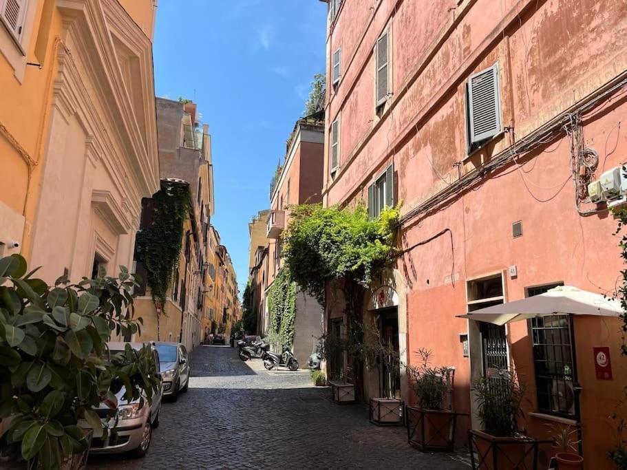 Apartamento Ladolcevita - The Heart Of At Your Fingertips Roma